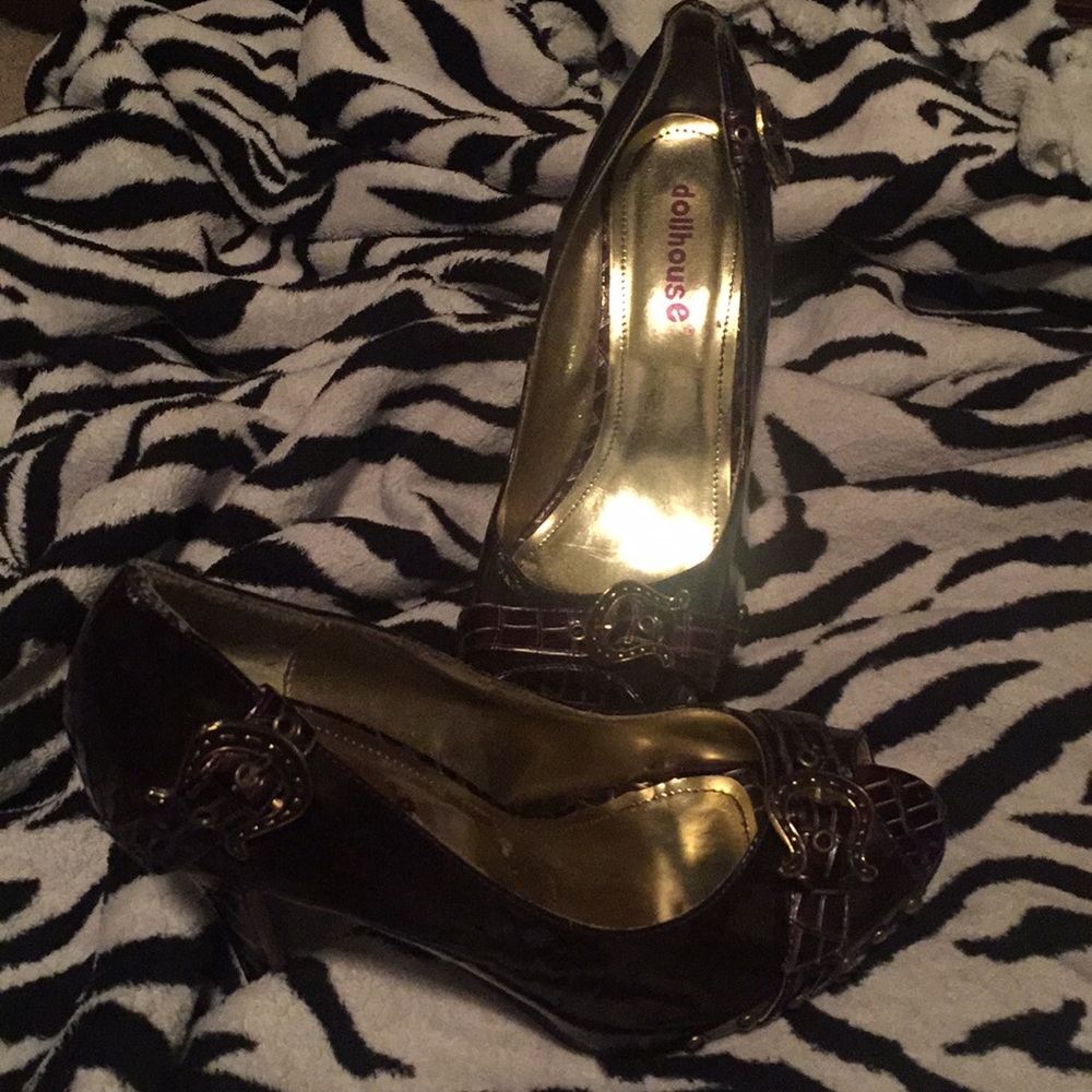 Purple Dollhouse Pumps